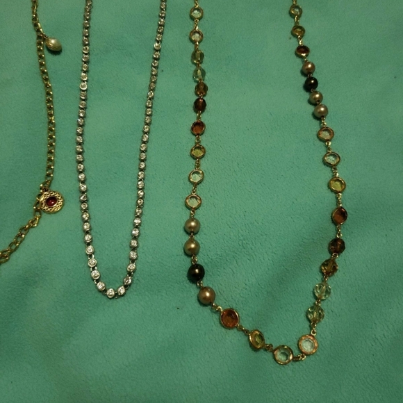Lot of 9 necklaces and 2 pair of earrings - Picture 6 of 6
